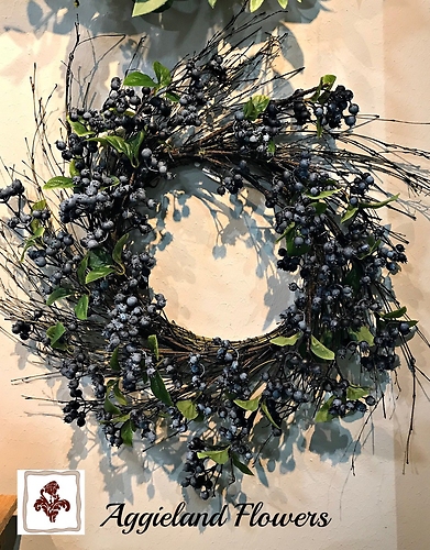 Blueberry Wreaths 24\"